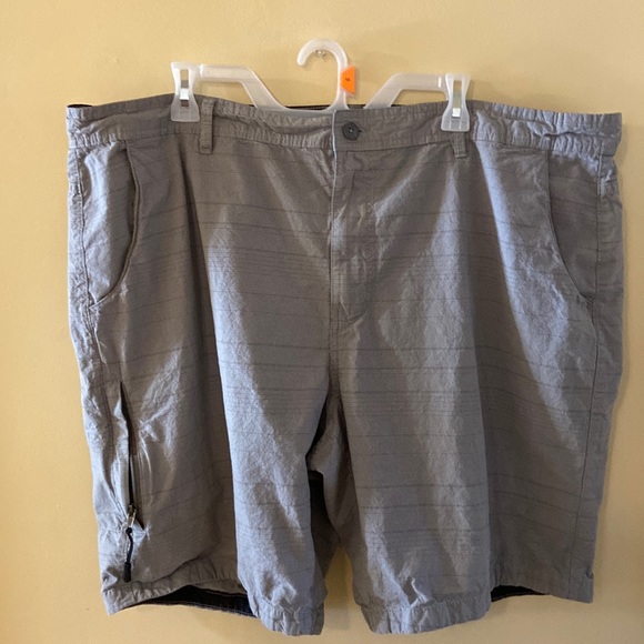 Mountain Ridge Walking shorts - size 44 - Picture 1 of 5